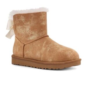 UGG Chestnut Mini Bailey Bow Glimmer Box Label